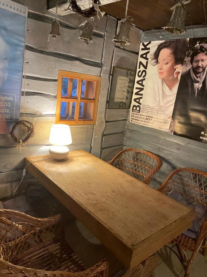 Stajnia Bialy Borek Biskupice Kocurów Eksteriør bilde